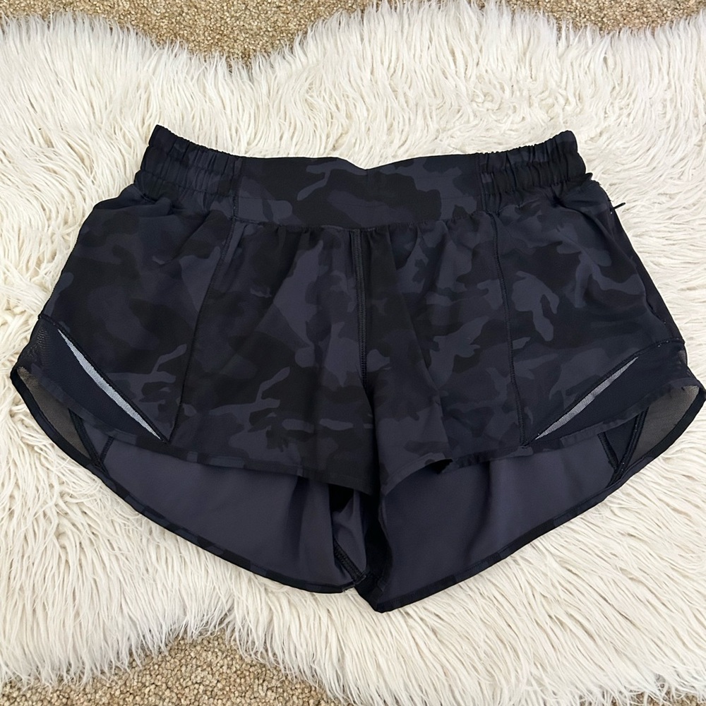 Lululemon Camo Hotty Hot 2.5 Shorts